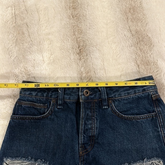 Free People Logan Raw Hem Button Fly Denim Shorts Size 26 - Picture 7 of 9